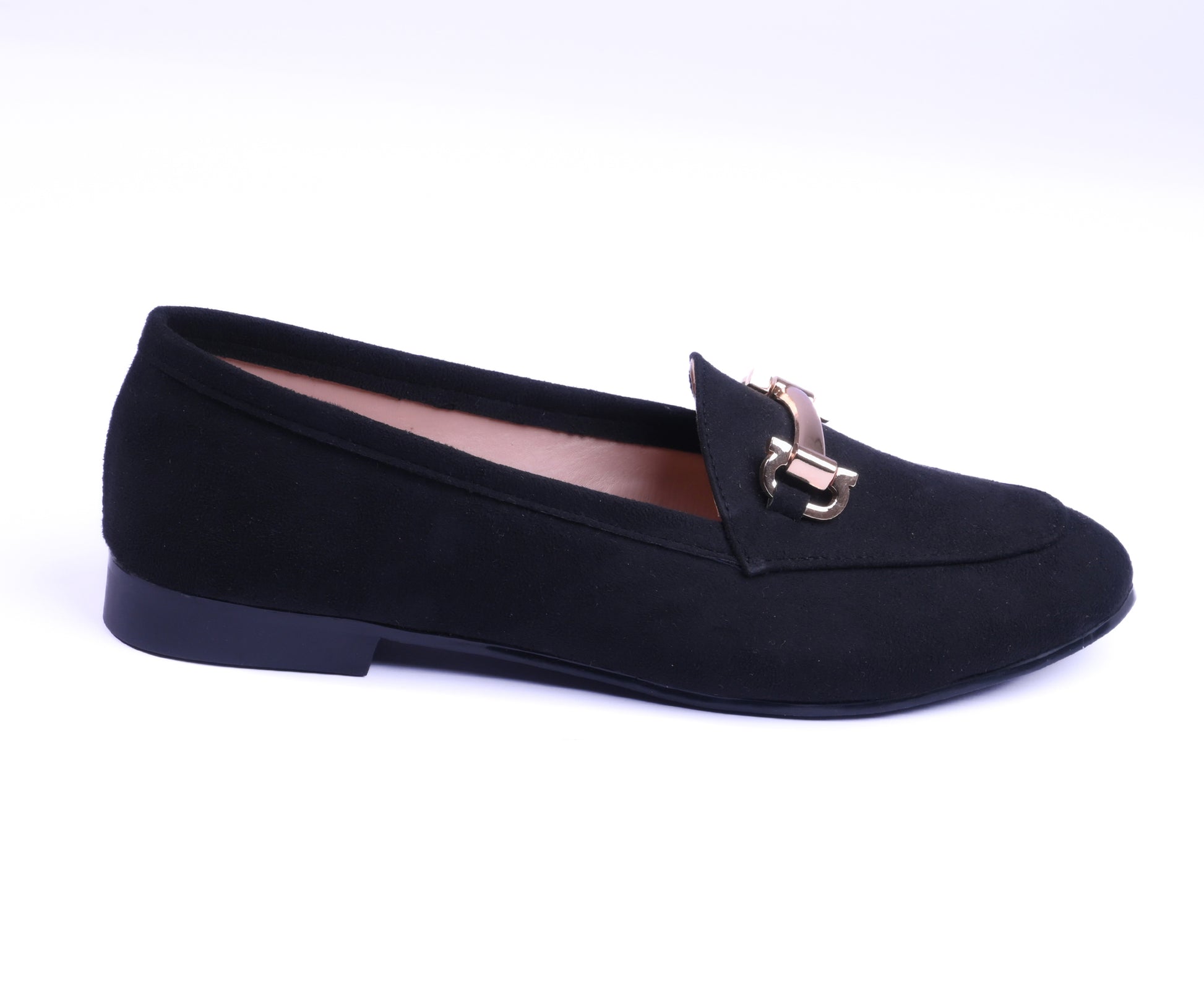 Liinia comfortable and elegant black flat shoes for women.
