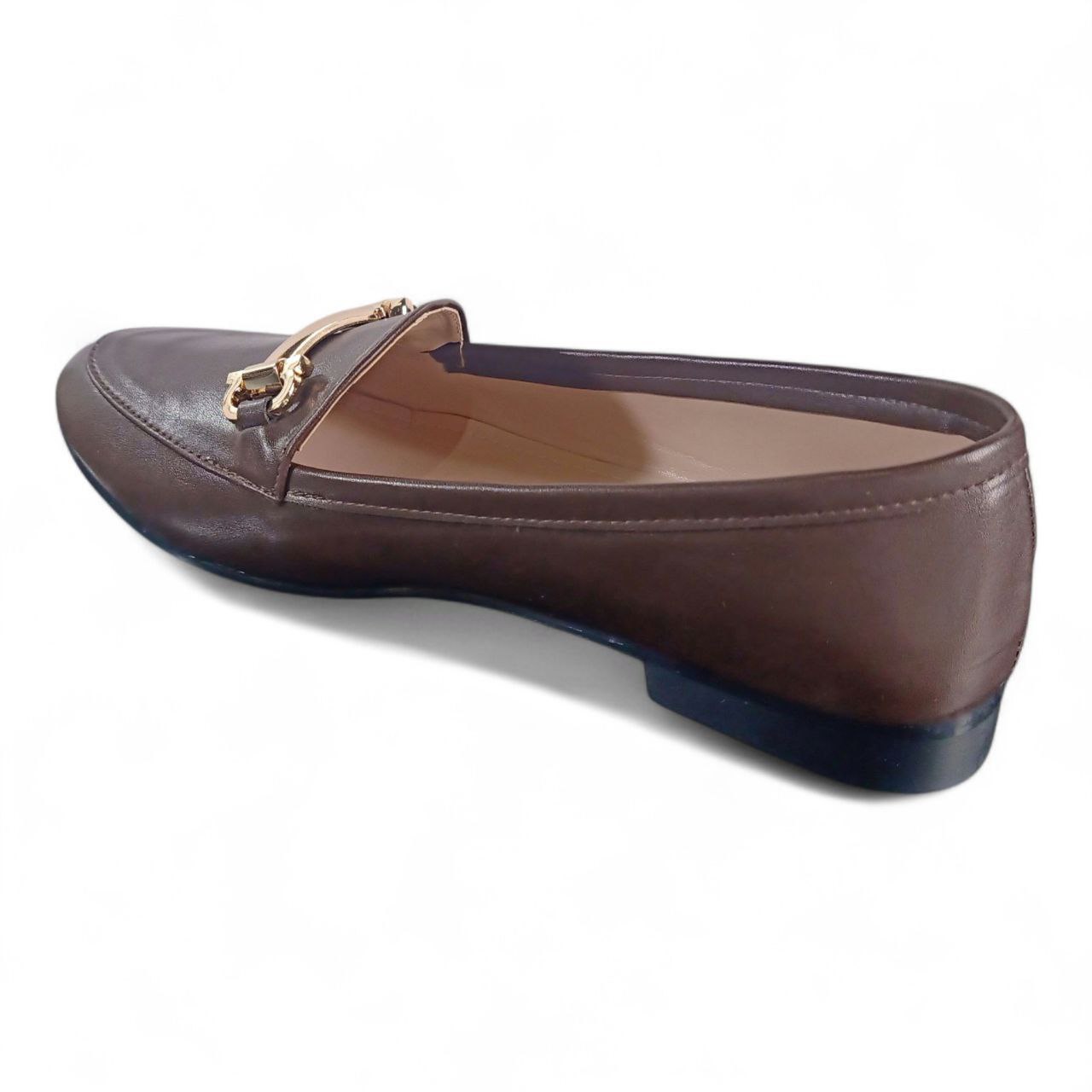 The Everyday Icon | Basic Leather Loafer WITH CHAIN ACCENT-Brown